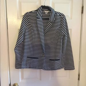 5 for $25 Christopher and Banks size large